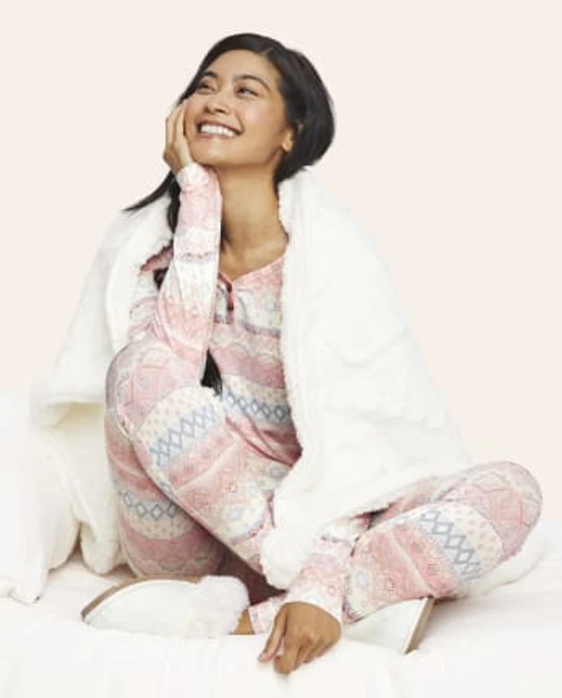 Adult Cable Knit Cozy Blanket