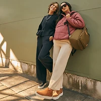 Women's Laurel Court Mid Pull On Sneaker