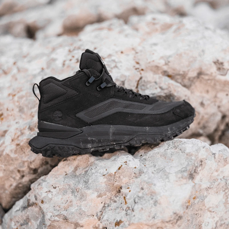 Men's Motion Access Mid Waterproof Sneaker