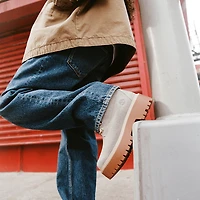 Women's Stone Street Platform 6-Inch Boot