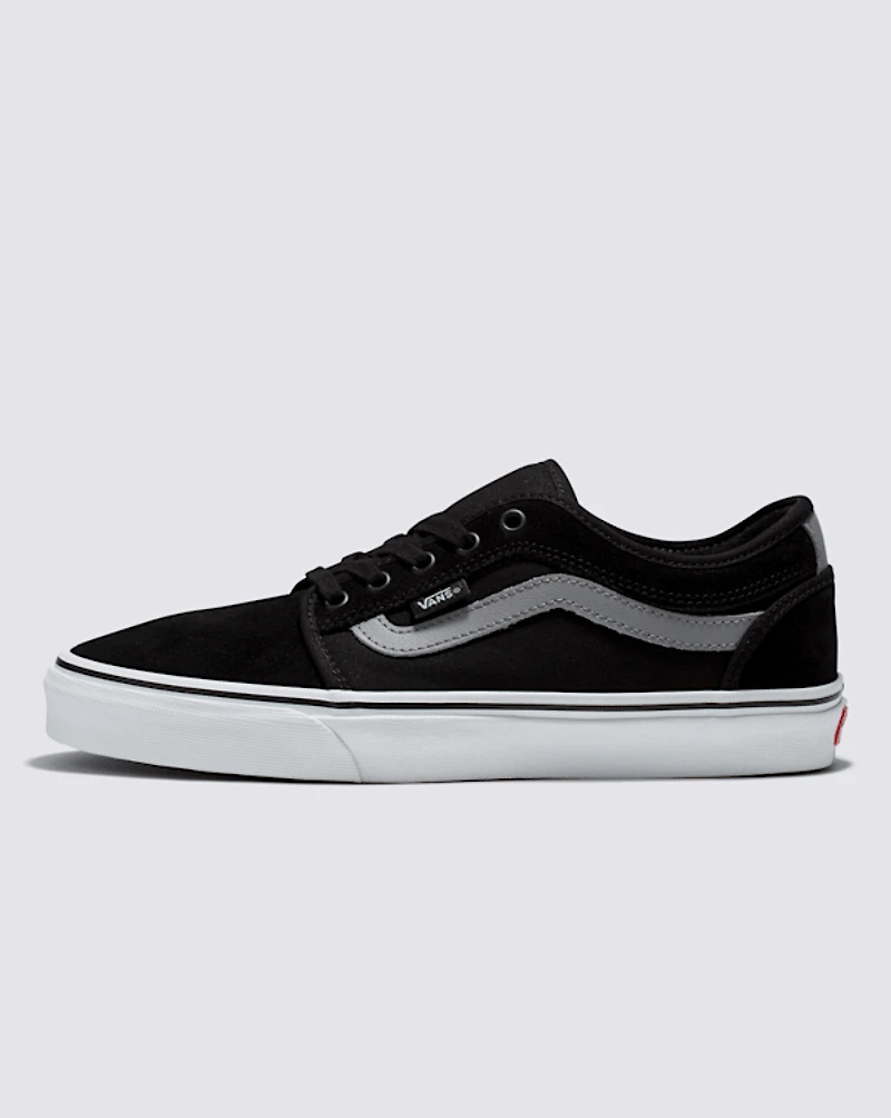 Chukka Low Sidestripe Shoe