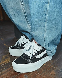 Knu Stack Shoe