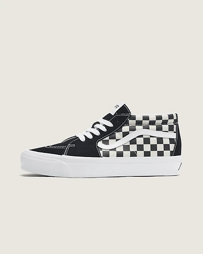 Premium Sk8-Mid Shoe