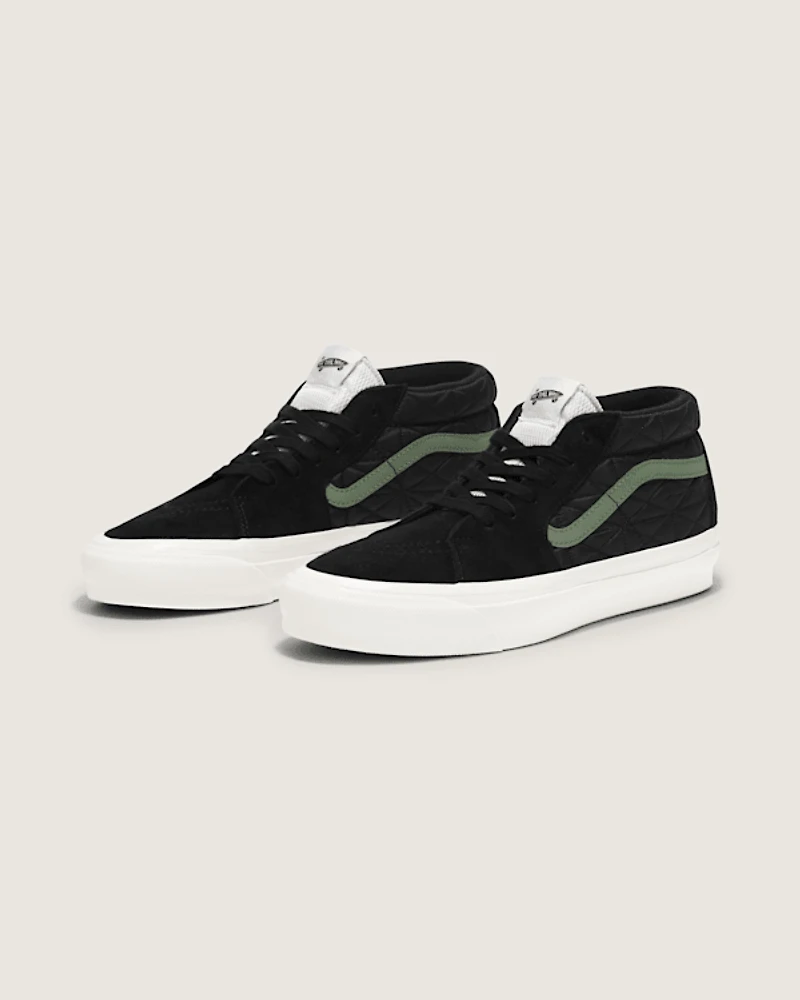 Premium Sk8-Mid Shoe
