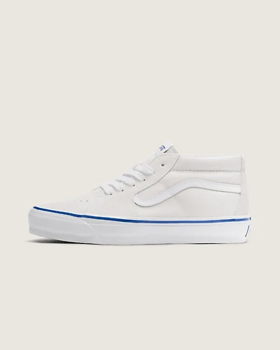 Premium Sk8-Mid Shoe