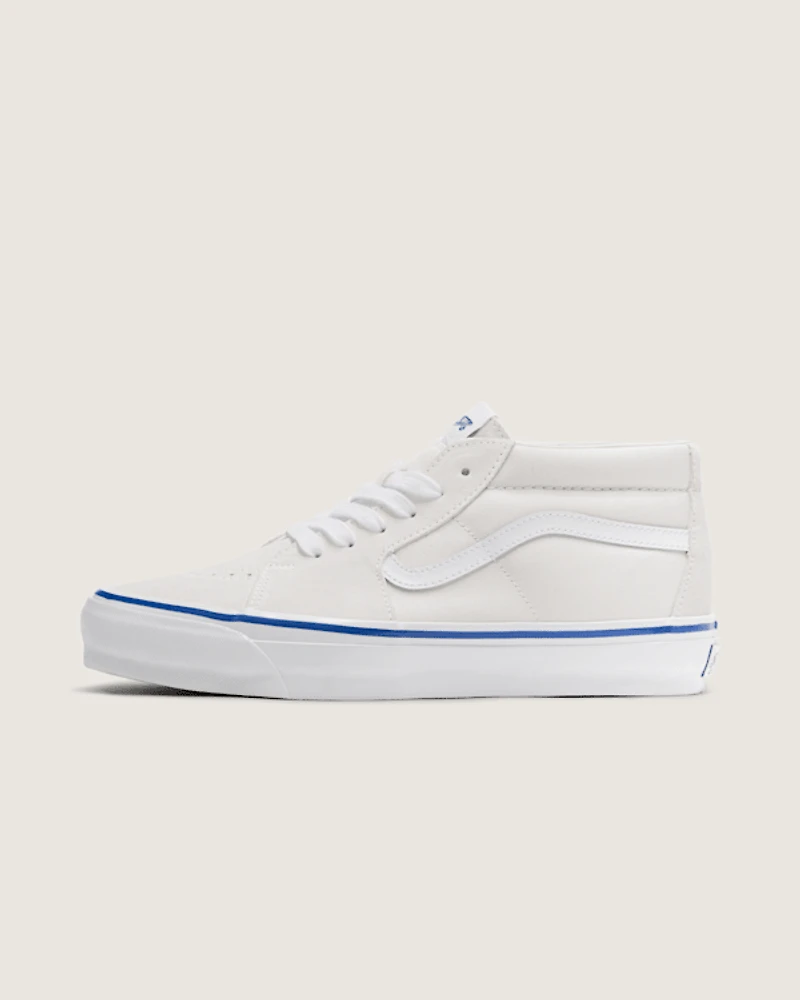 Premium Sk8-Mid Shoe