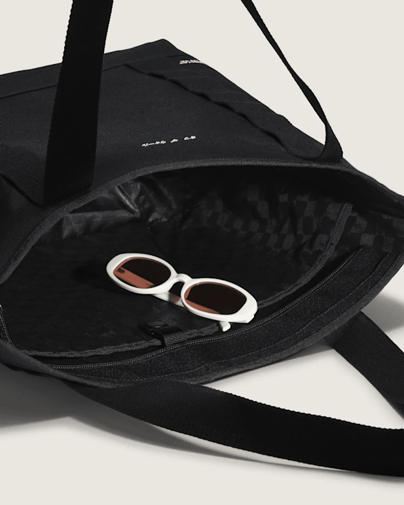 Pergs Zip Tote Bag