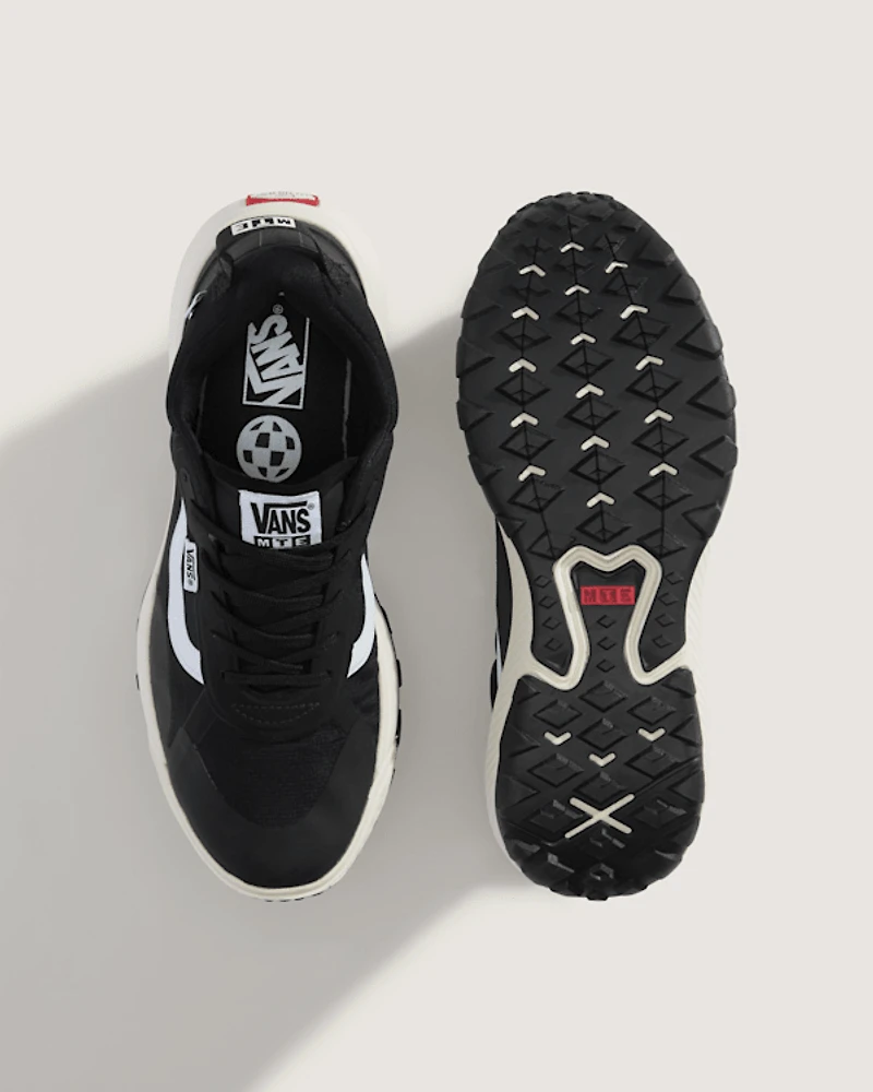 Crosspath Shoe