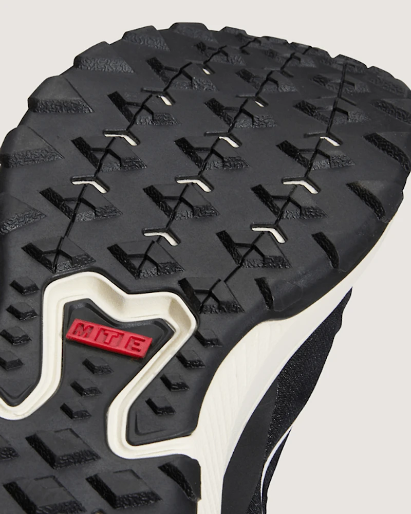 Crosspath Shoe