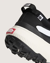 Crosspath Shoe