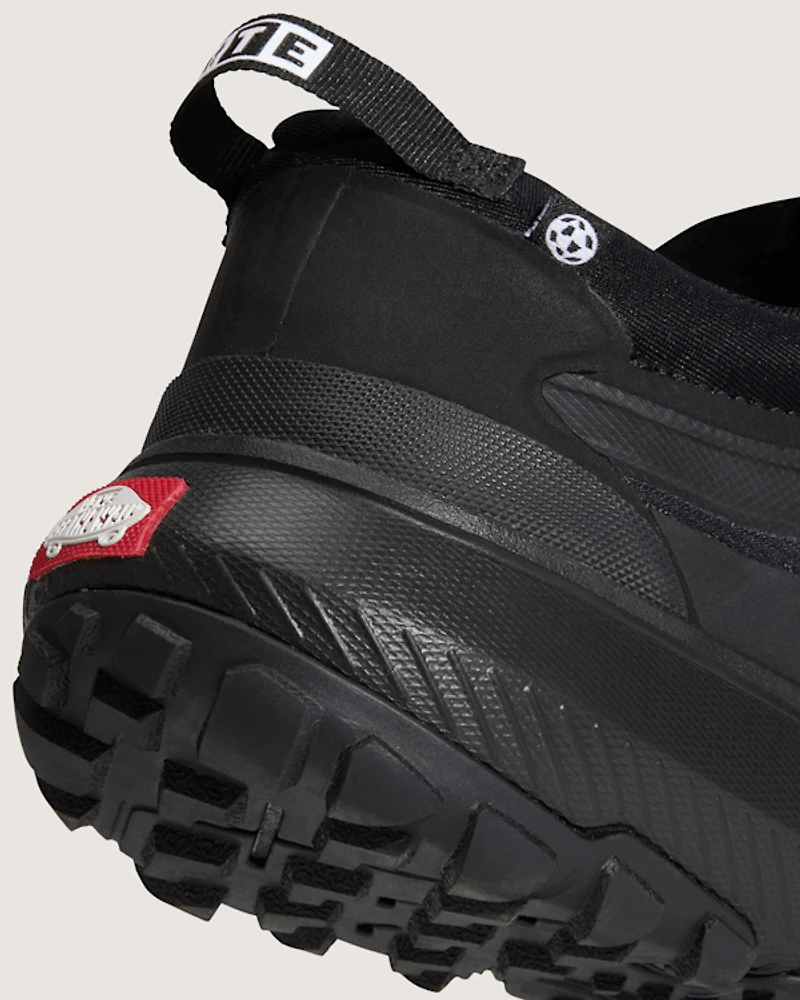 Crosspath Shoe