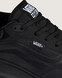 Crosspath Shoe