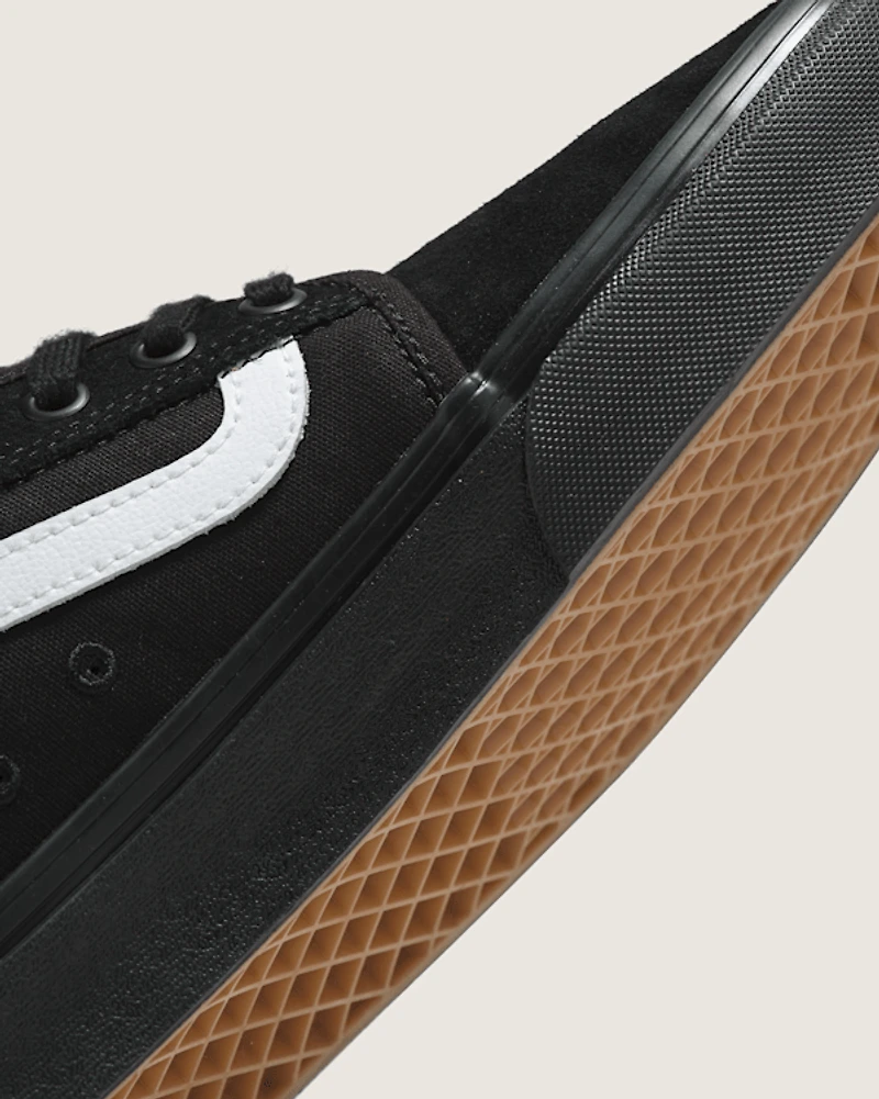 Chukka Low Sidestripe Shoe