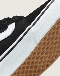 Skate Chukka Low Sidestripe Shoe
