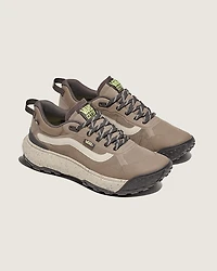 Crosspath Shoe