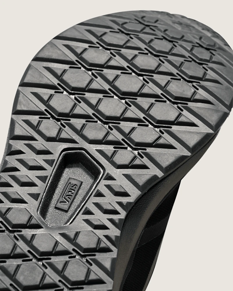 UltraRange 2.0 Shoe