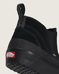 Mid-Slip Insulated Shoe