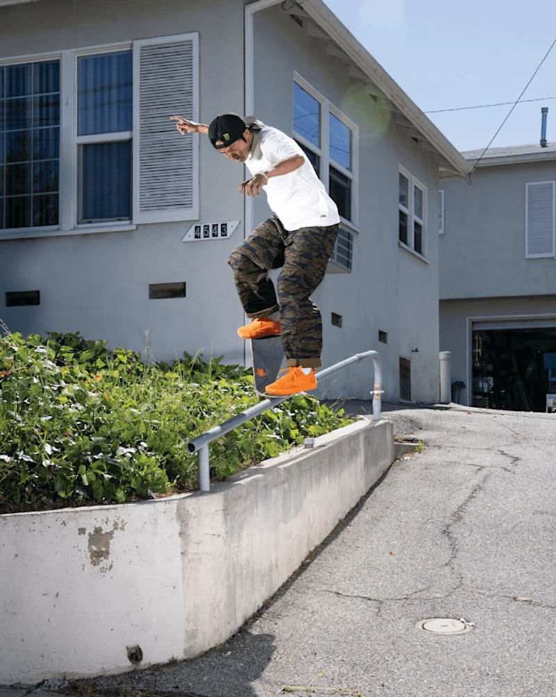 Skate Old Skool 36+ by Atiba Jefferson