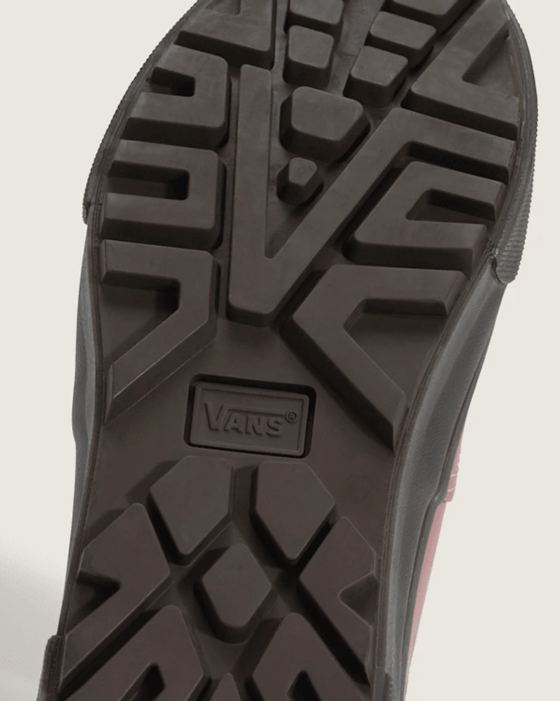 Premium Authentic V-Lug Shoe