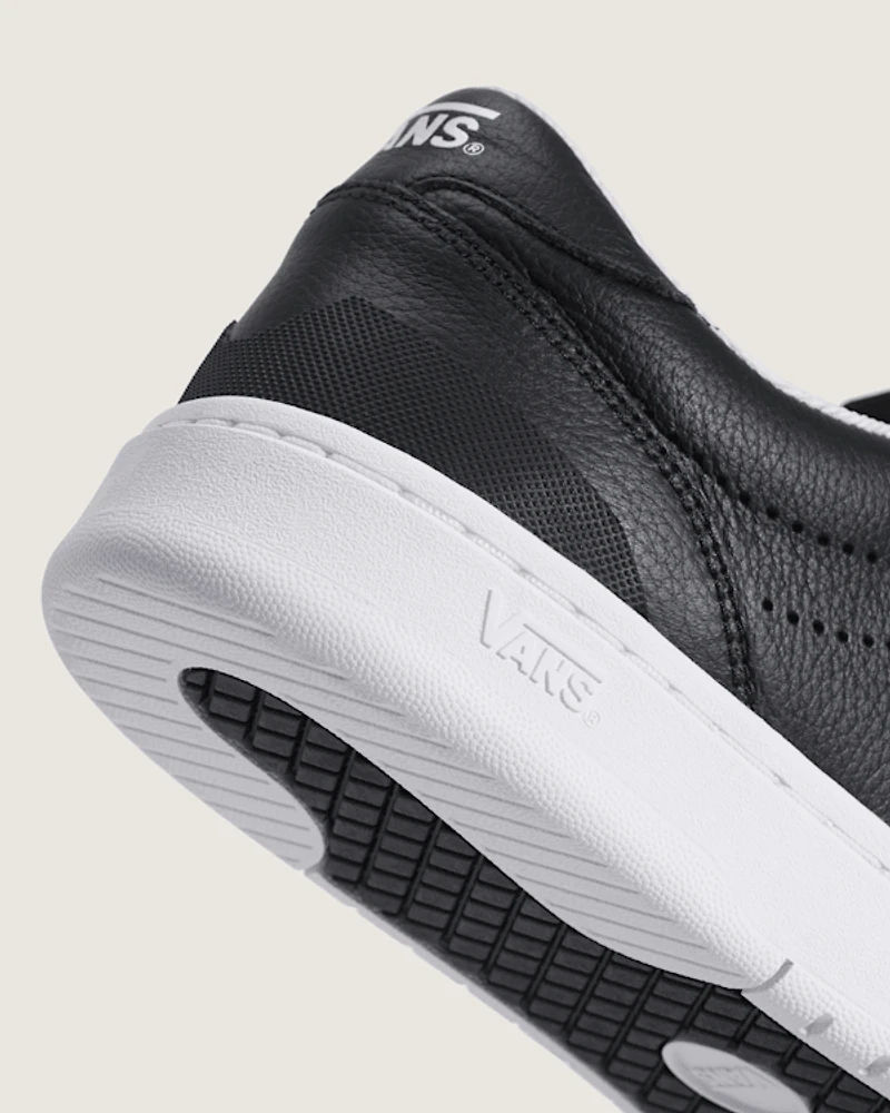 Court Low Shoe
