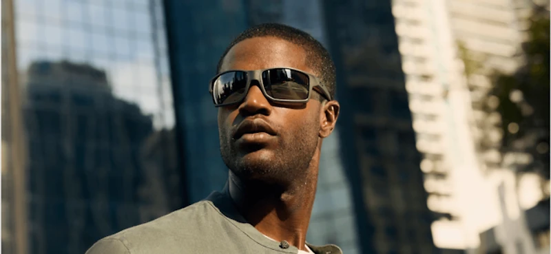Oakley Man Steel