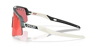 Oakley Man Matte Silver, Blue Colorshift