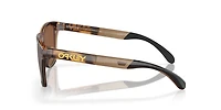Oakley Man