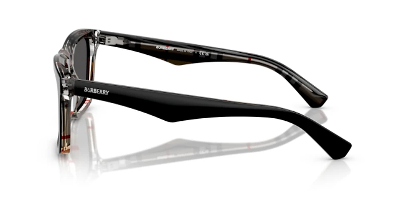 Burberry Man Top Black On Vintage Check