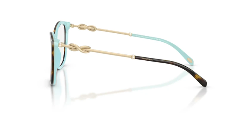 Tiffany Woman Havana On Tiffany Blue