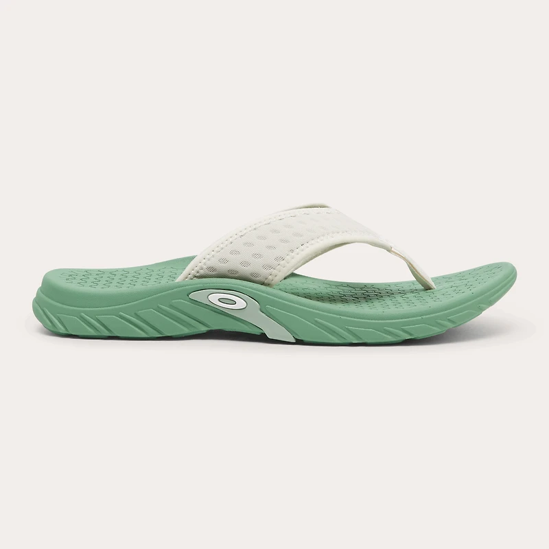 Oakley Men's Operative Flip Flop Size: