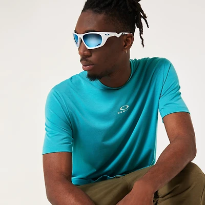 Oakley Men's Bark New Short Sleeve Size: