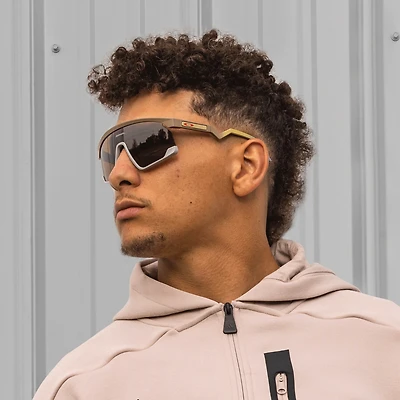 Oakley Men's Bxtr Patrick Mahomes Ii Collection Sunglasses