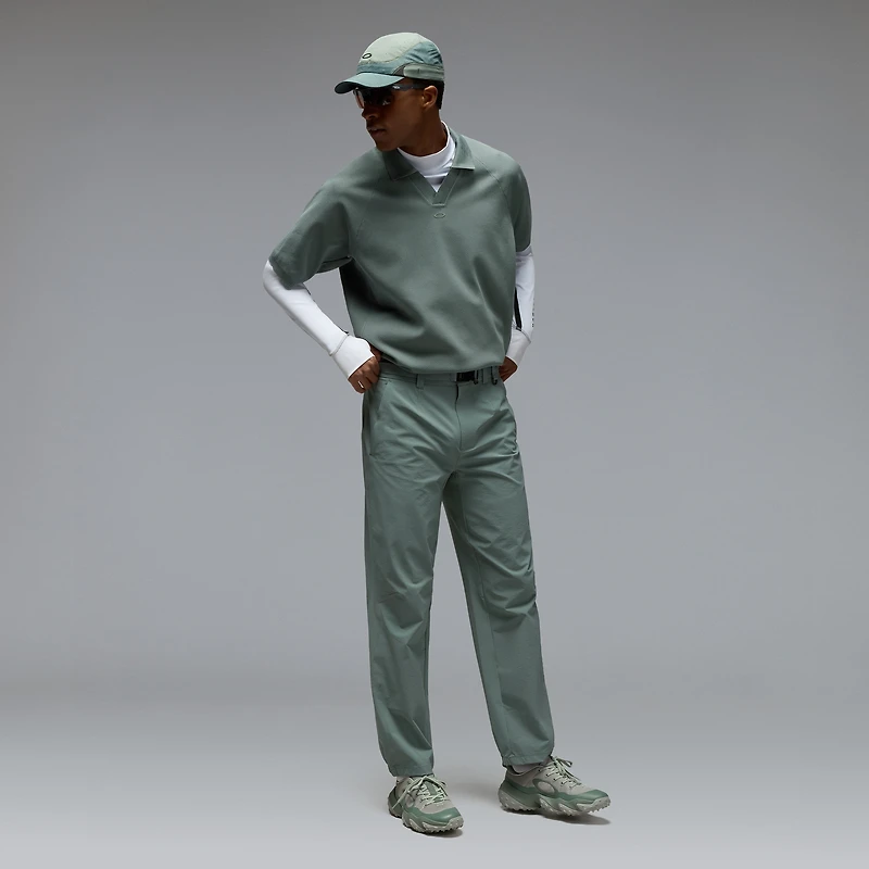 Oakley Men's Fusion Chino Size:
