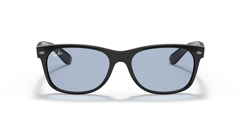 RB2132F New Wayfarer Classic