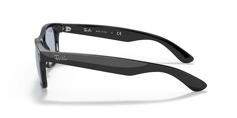 RB2132F New Wayfarer Classic