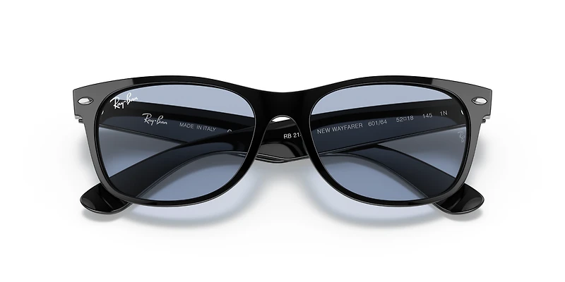 RB2132F New Wayfarer Classic