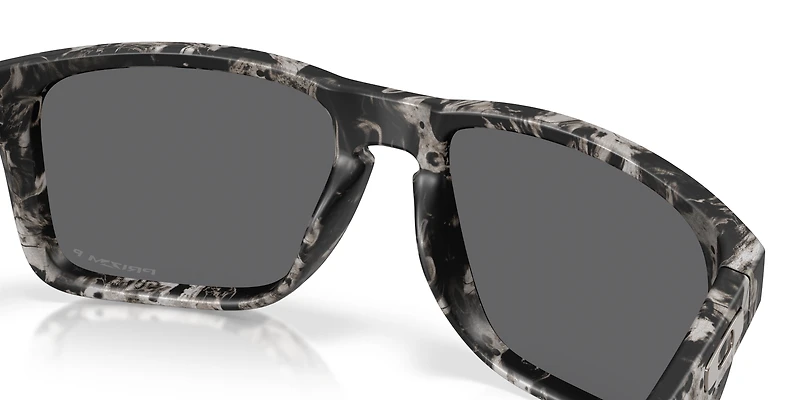 OO9417 Standard Issue Holbrook™ XL Veterans Collection 2025