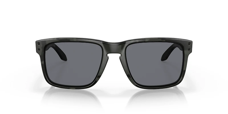 OO9102 Standard Issue Holbrook™ Multicam® Black Collection