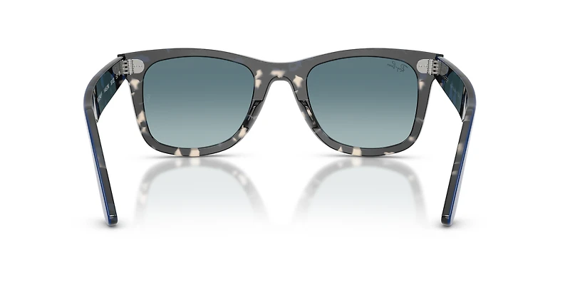 RB2240F Wayfarer Street Neat