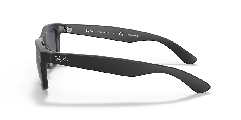 RB2132F New Wayfarer Classic