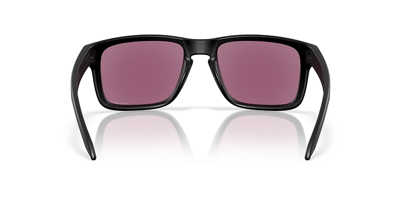 OO9102 Holbrook™ Court Collection