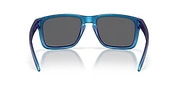 Holbrook™ XL