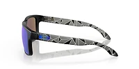 Holbrook™ Prizmatic Collection