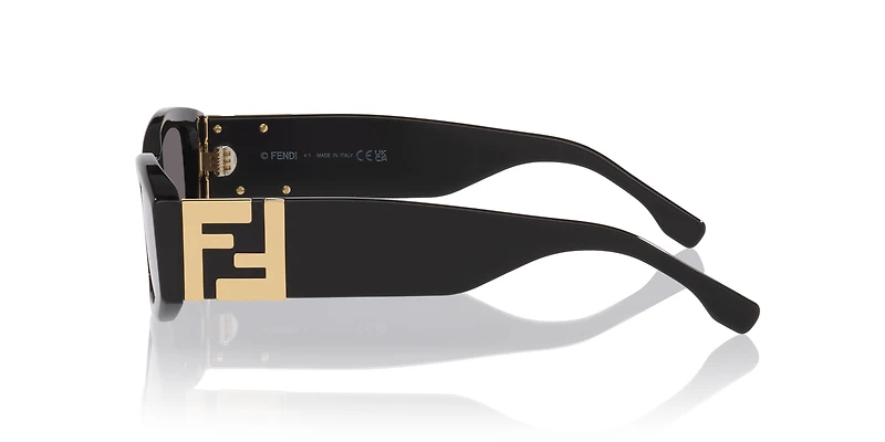 Forever Fendi FE40204I