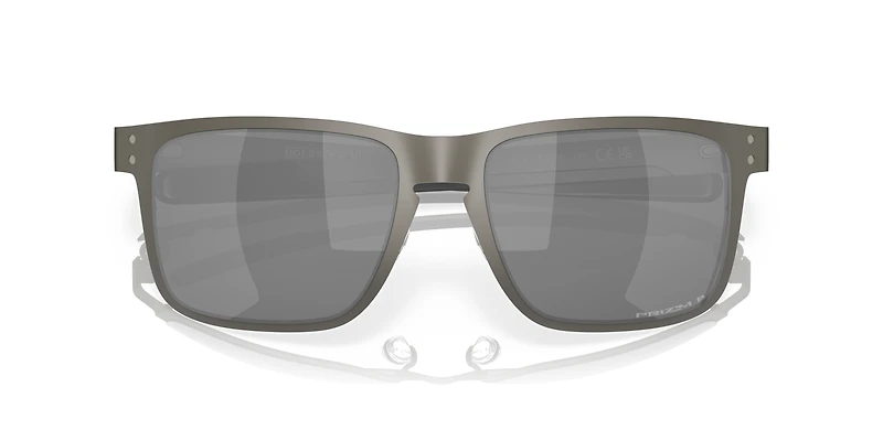 Holbrook™ Metal