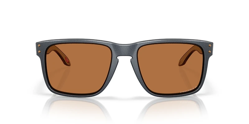 Holbrook™ XL Forge Collection