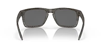 Holbrook™ XL