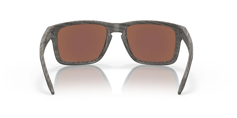 Holbrook™ Woodgrain Collection