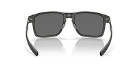 Holbrook™ Metal