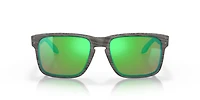 Holbrook™ Woodgrain Collection